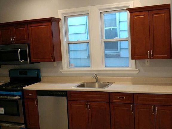 2nd image of 154 S 12th Street # Fl 2nd