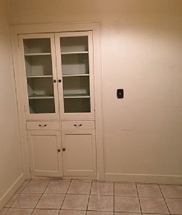 2nd image of 521 N 7th St #1