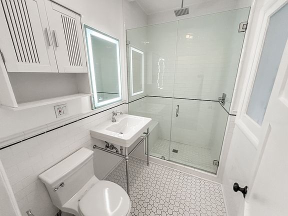 3rd image of 1216 N La Cienega Blvd #D-1