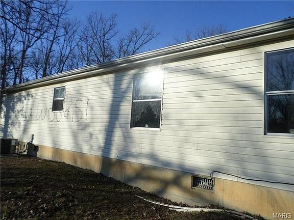 3rd image of 660 Oakmont Dr