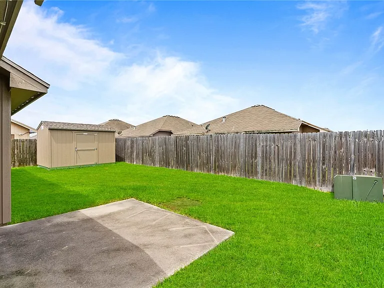 3909 Los Arroyos Dr — Photo 20