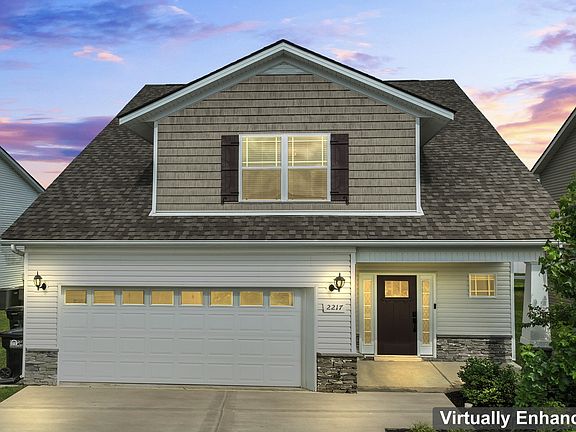 5th image of 2217 Oak Dr