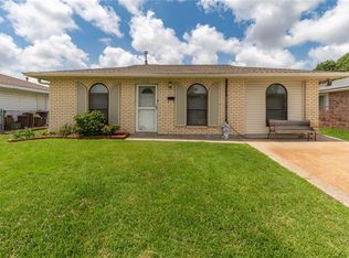 1140 Beechwood Dr, Harvey, LA 70058