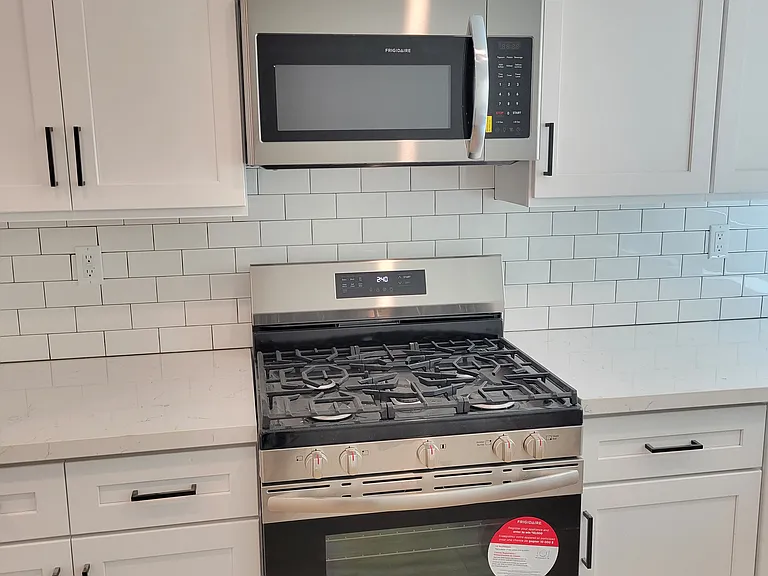 1261 S Citrus Ave #2 — Photo 5