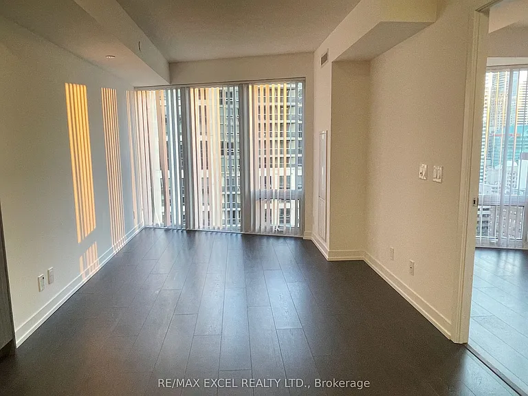 60 Shuter St #2505 — Photo 3