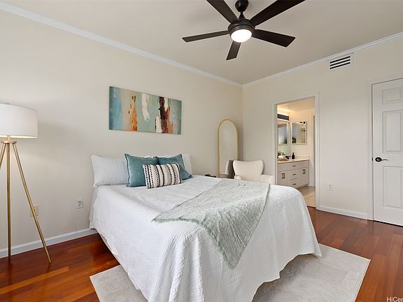 3rd image of 7018 Hawaii Kai Dr Unit 312