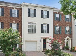 5104 Grimm Dr, Alexandria, VA 22304