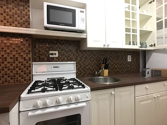 Rented by Oxford Property Group | media 8