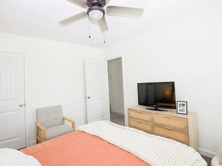 5415 Nessee St — Photo 33