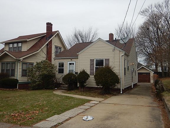 4th image of 2563 Albrecht Ave