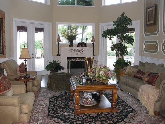 3rd image of 7893 Saddlebrook Dr