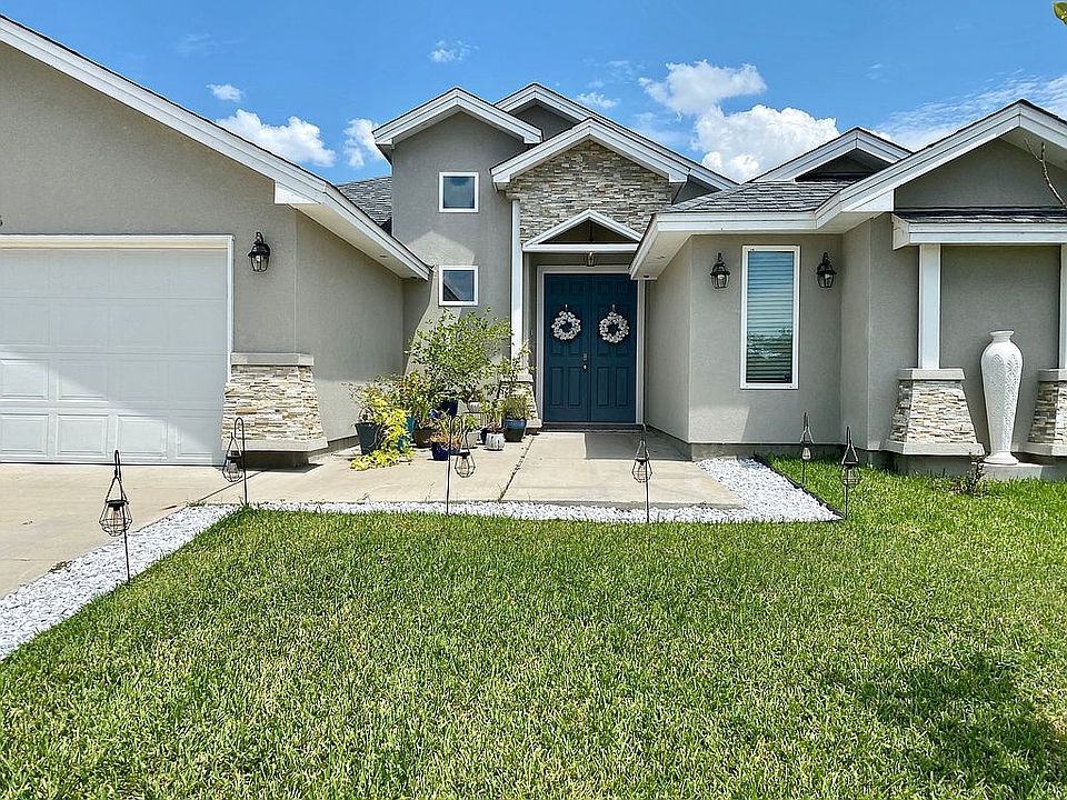 1st image of 126 Senegal Palm Dr