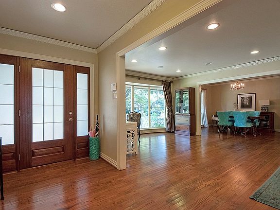 3rd image of 4707 Nashwood Ln