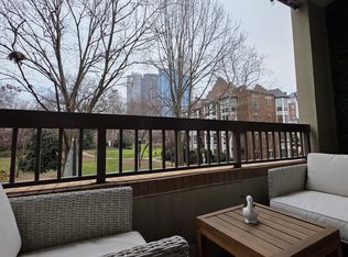 405 W 7th St APT 212, Charlotte, NC 28202