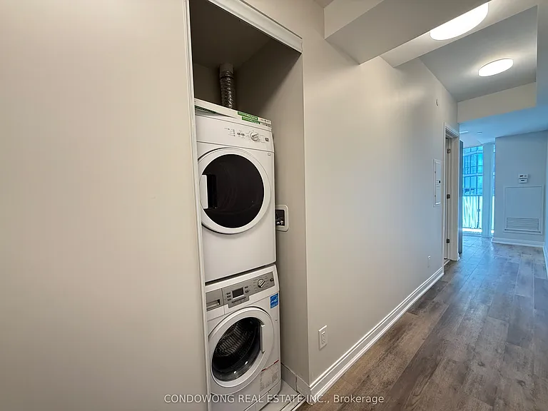 42 Charles St E #3102 — Photo 8
