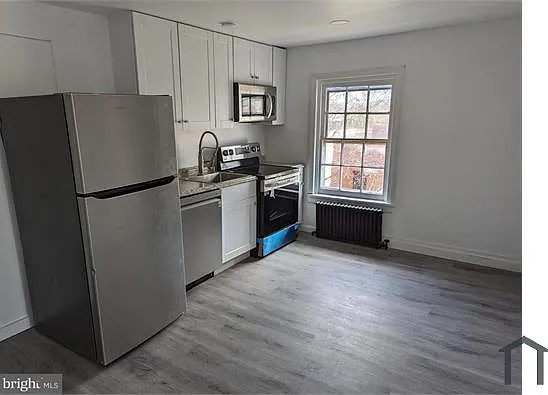 3 bed, $1,600 — Photo 2
