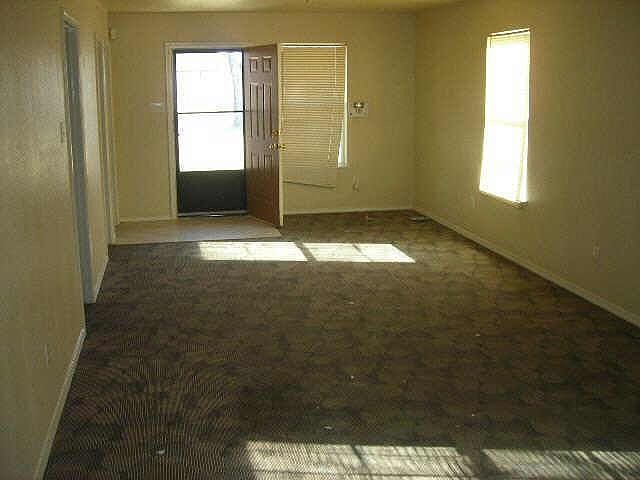 2nd image of 3821 Maryland Ave