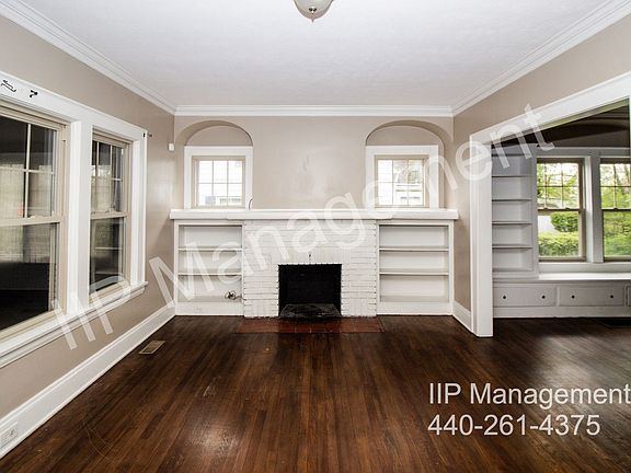 4th image of 18506 Chagrin Blvd