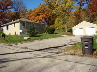 W4038 Woodland Dr, Lake Geneva, WI 53147