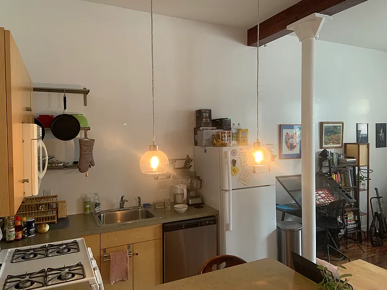 100 Pearl St #4 — Photo 5