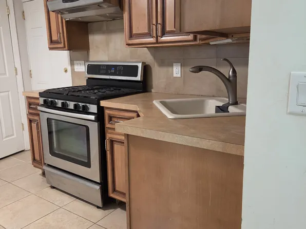 456 Morse Ave #G, Ridgefield, NJ 07657