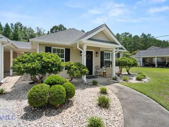 210 Lindsey Dr, Richmond Hill, GA 31324