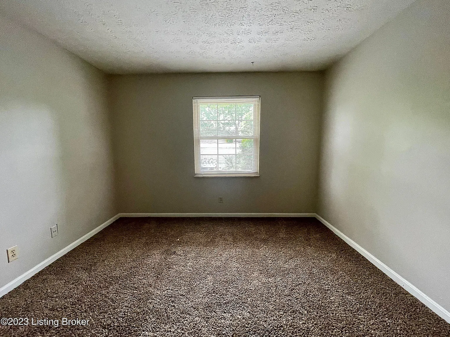 4506 Landside Dr — Photo 2
