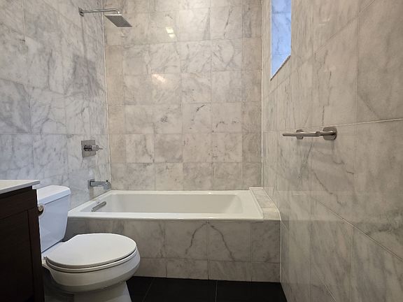 5th image of 1793 Bedford Ave APT 3L