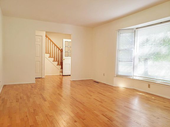 4th image of 5298 Highland Shore Dr