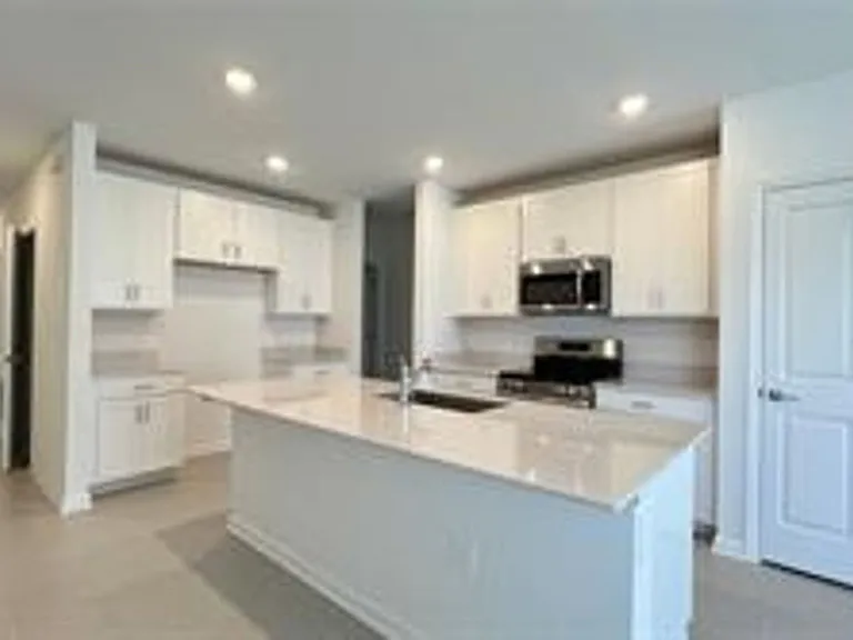 2892 Transformation Way — Photo 5