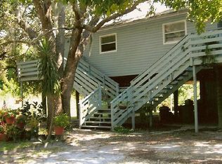 215-217 Avery Ave, CRYSTAL BEACH, FL 34681