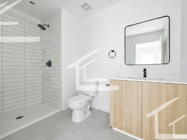 1031 Commonwealth Ave #211 — Photo 9