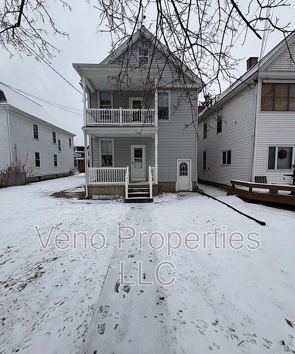 1st image of 109 3rd St APT 2