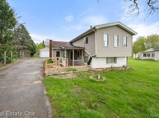 11099 Irish Rd, Otisville, MI 48463