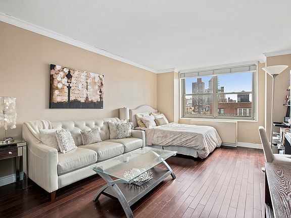 3rd image of 301 E 79th St APT 19K