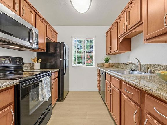 3rd image of 4465 Home Ave Unit 4