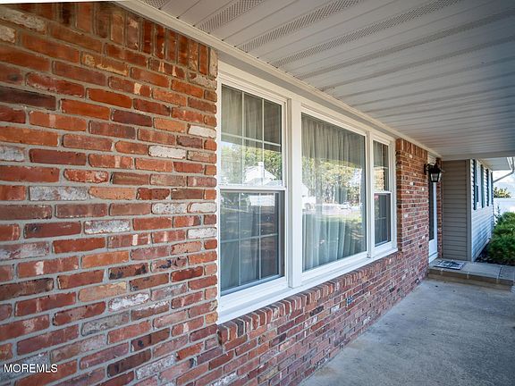 4th image of 1154 Sylvan Drive