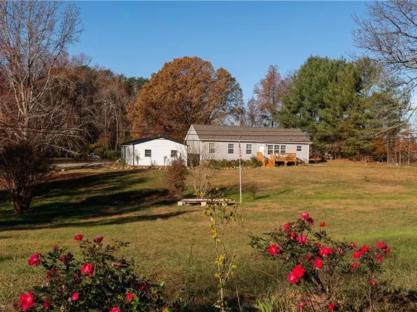 428 Sandy Cross Rd, Reidsville, NC 27320