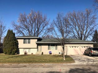 903 3rd Ave SE, Barnesville, MN 56514