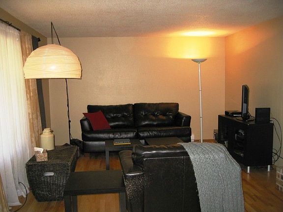 3rd image of 6202 118th St E
