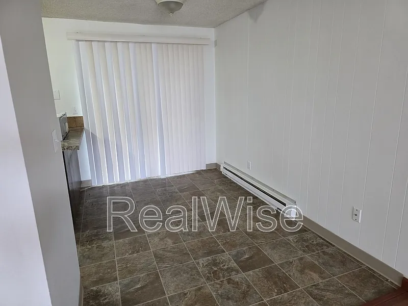 2 bed, 1.0 bath, 780 sqft, $1,695 — Photo 3