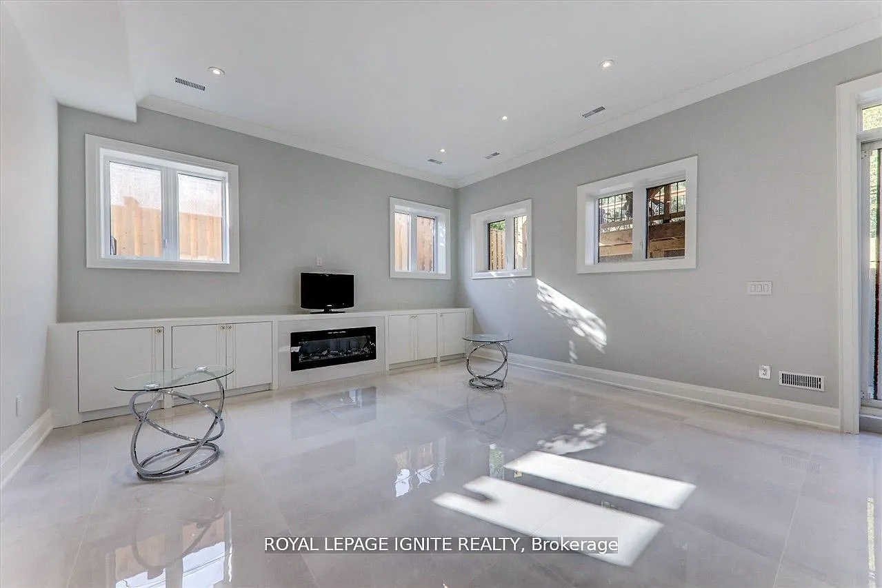 2 bed, $2,495 — Photo 4