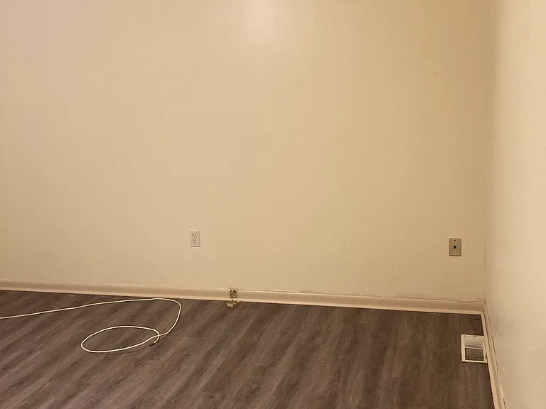 28 Willa Dr #B — Photo 11