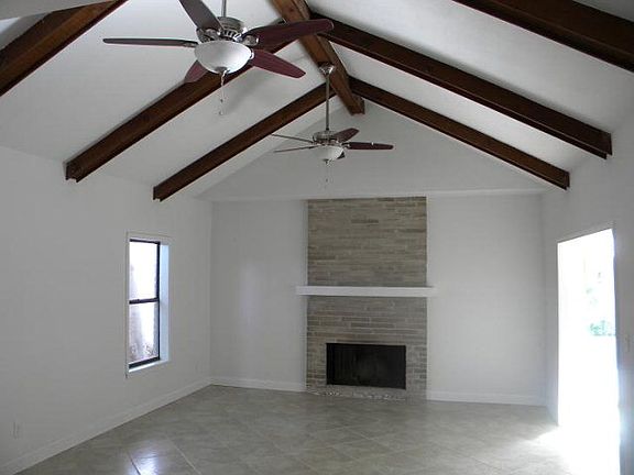 5th image of 1101 Zinnia Ave