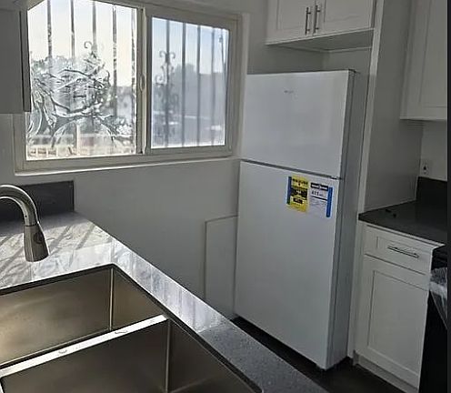 2nd image of 1028 N Ardmore Ave APT 1