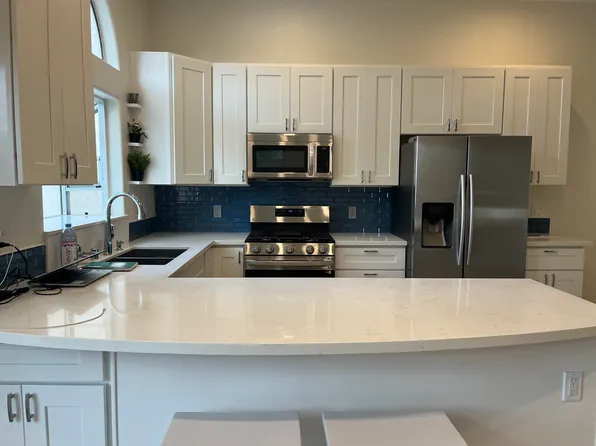 938 Agate St, San Diego, CA 92109