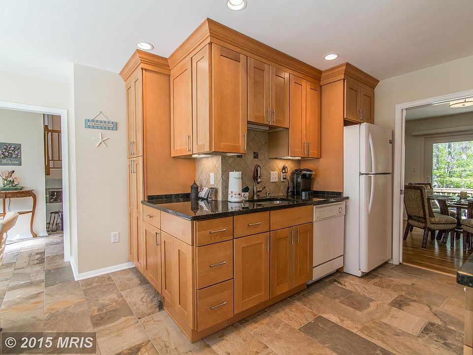 1st image of 12319 Oakwood Dr