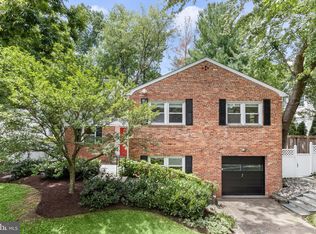 5110 Brookeway Dr, Bethesda, MD 20816