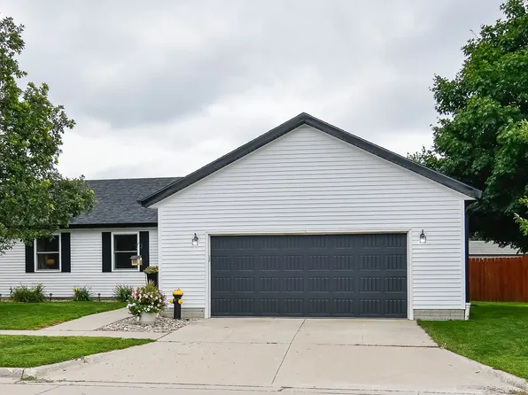 117 W Amy St, Baxter, IA 50028