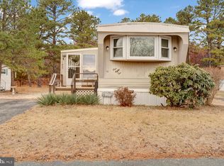 182 Chestnut Dr, Barnegat, NJ 08005